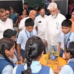 शिक्षणमंत्री दादा भुसे यांची रामशेठ ठाकूर पब्लिक स्कूलला भेट; विद्यार्थ्यांशी साधला संवाद !
